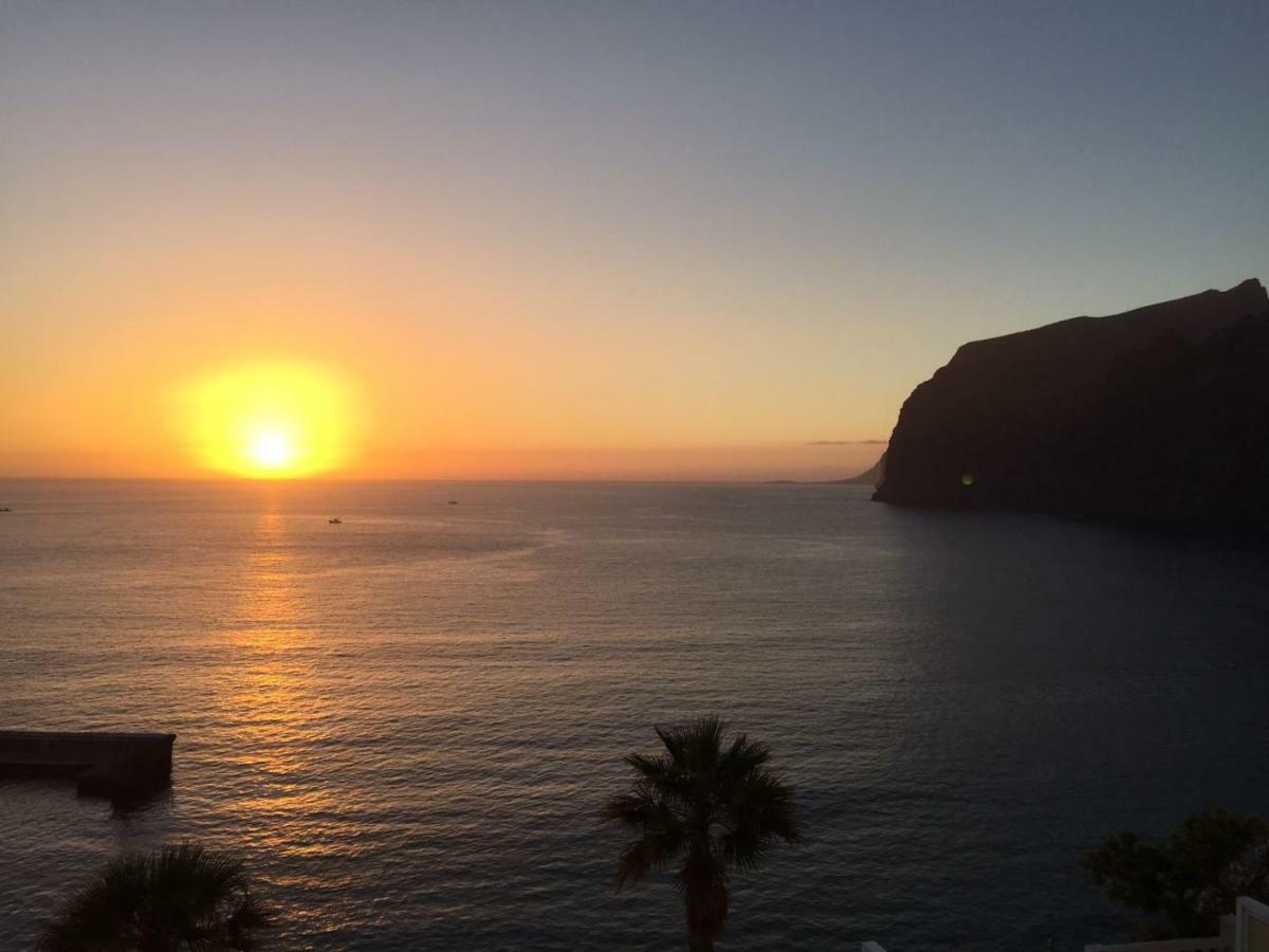 Magical Apt. With Sea View & Cliff Appartement Acantilado de los Gigantes Buitenkant foto